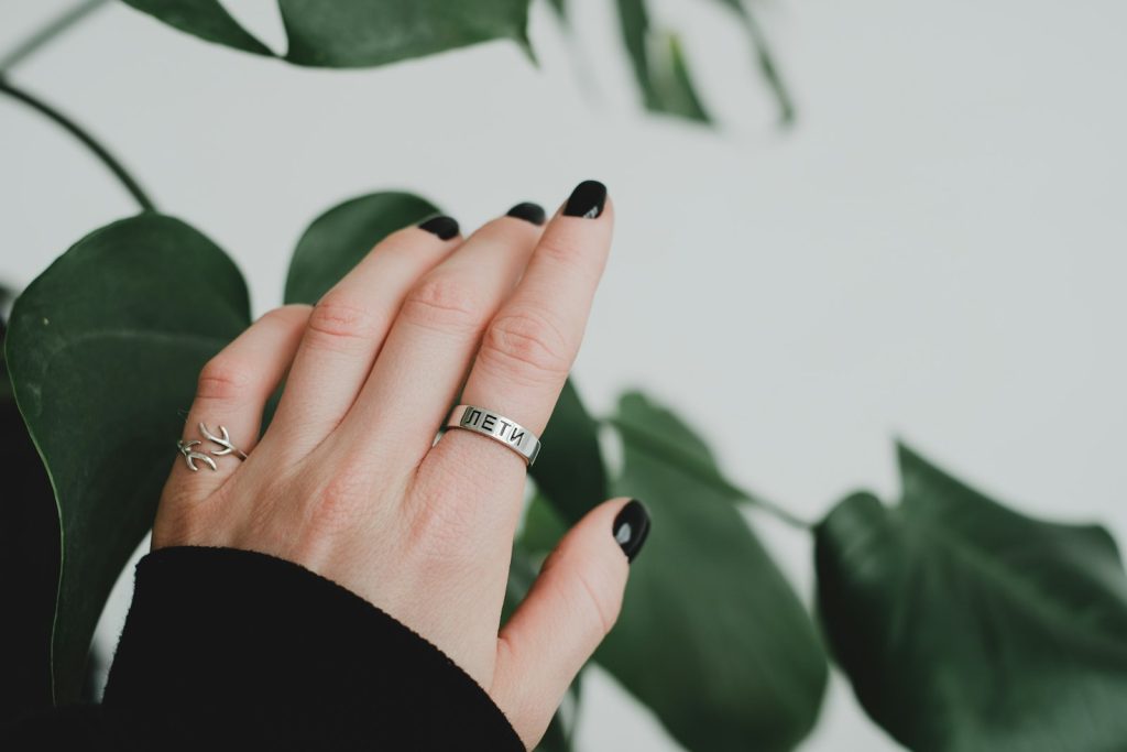 HS Code for Silver Jewelry (7113): Classification Basics for Importers