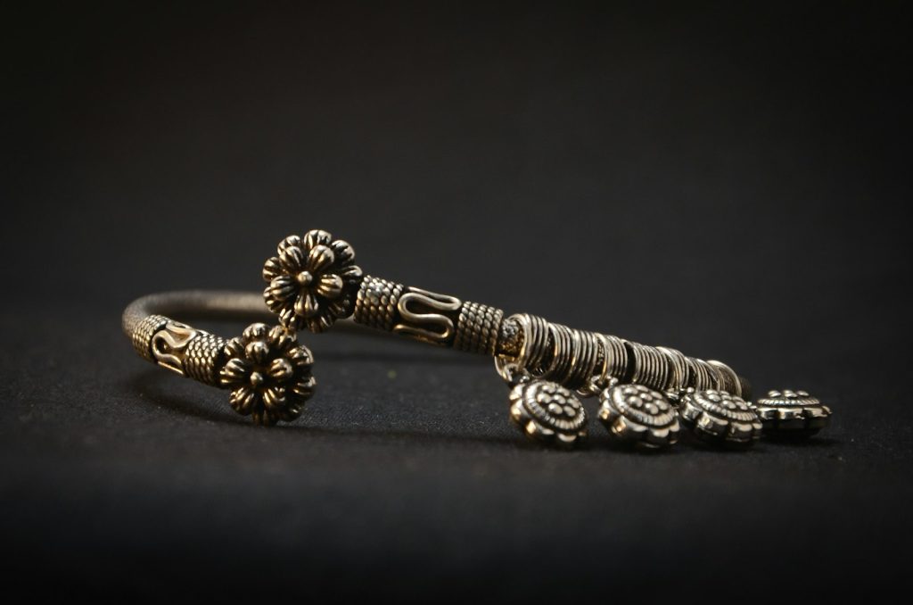 Wholesale Silver Bracelets & Bangles: Cuffs, Chains & Balinese 925