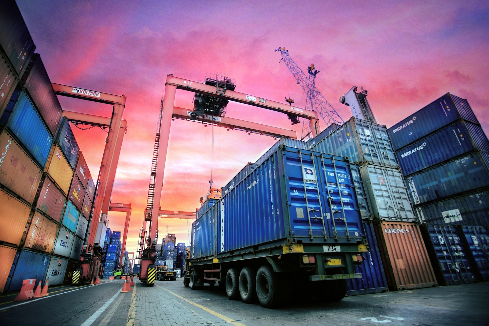 Export & Shipping