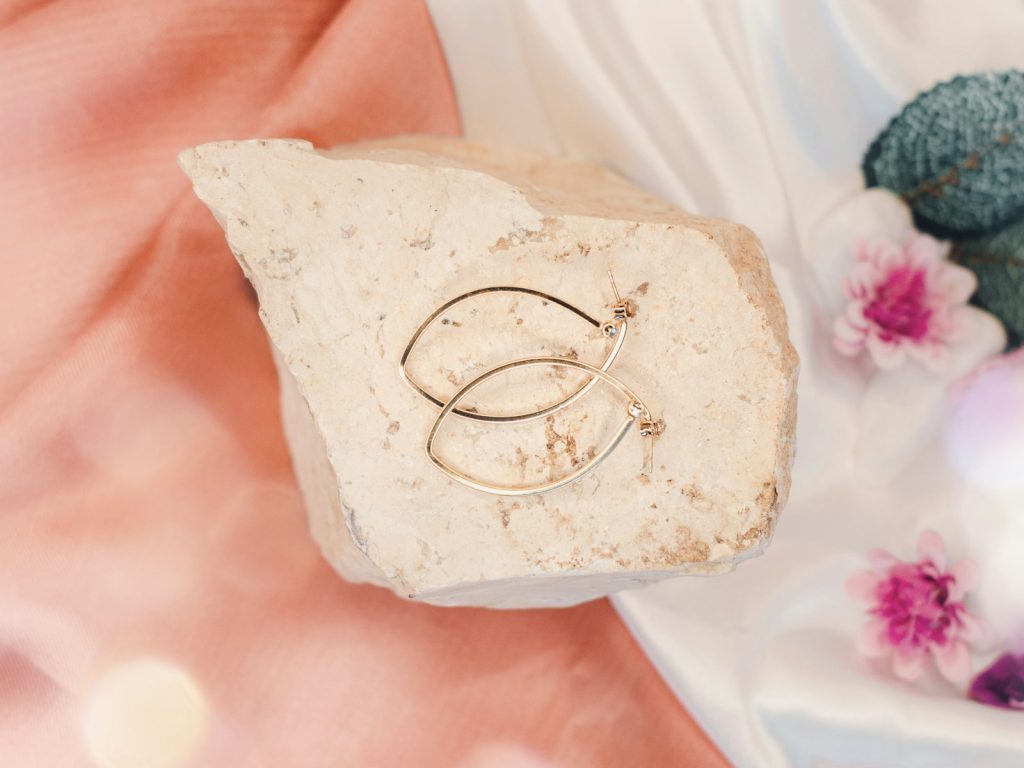 How the Silver Spot Price Affects Your Wholesale Jewelry Quote